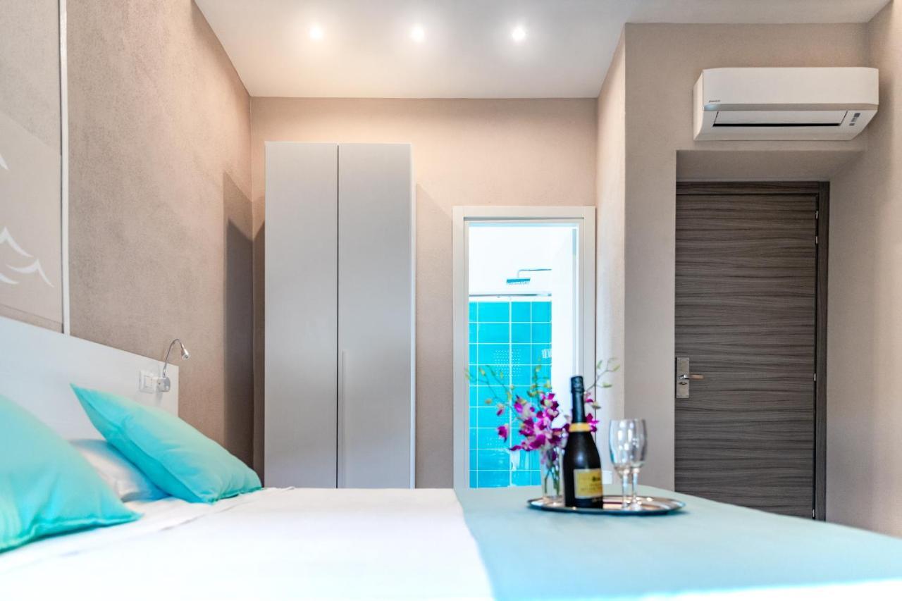La Smeralda - Boutique Rooms And Breakfast Golfo Aranci Exterior foto